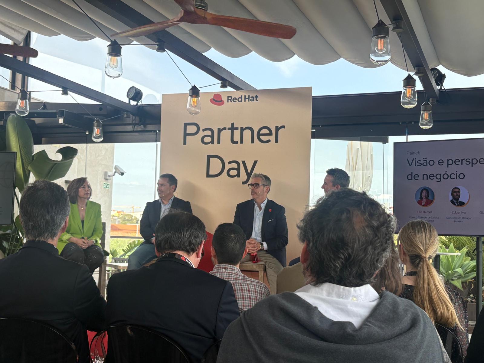 Tecnologia, estratégia e parceria em destaque no Red Hat Partner Day