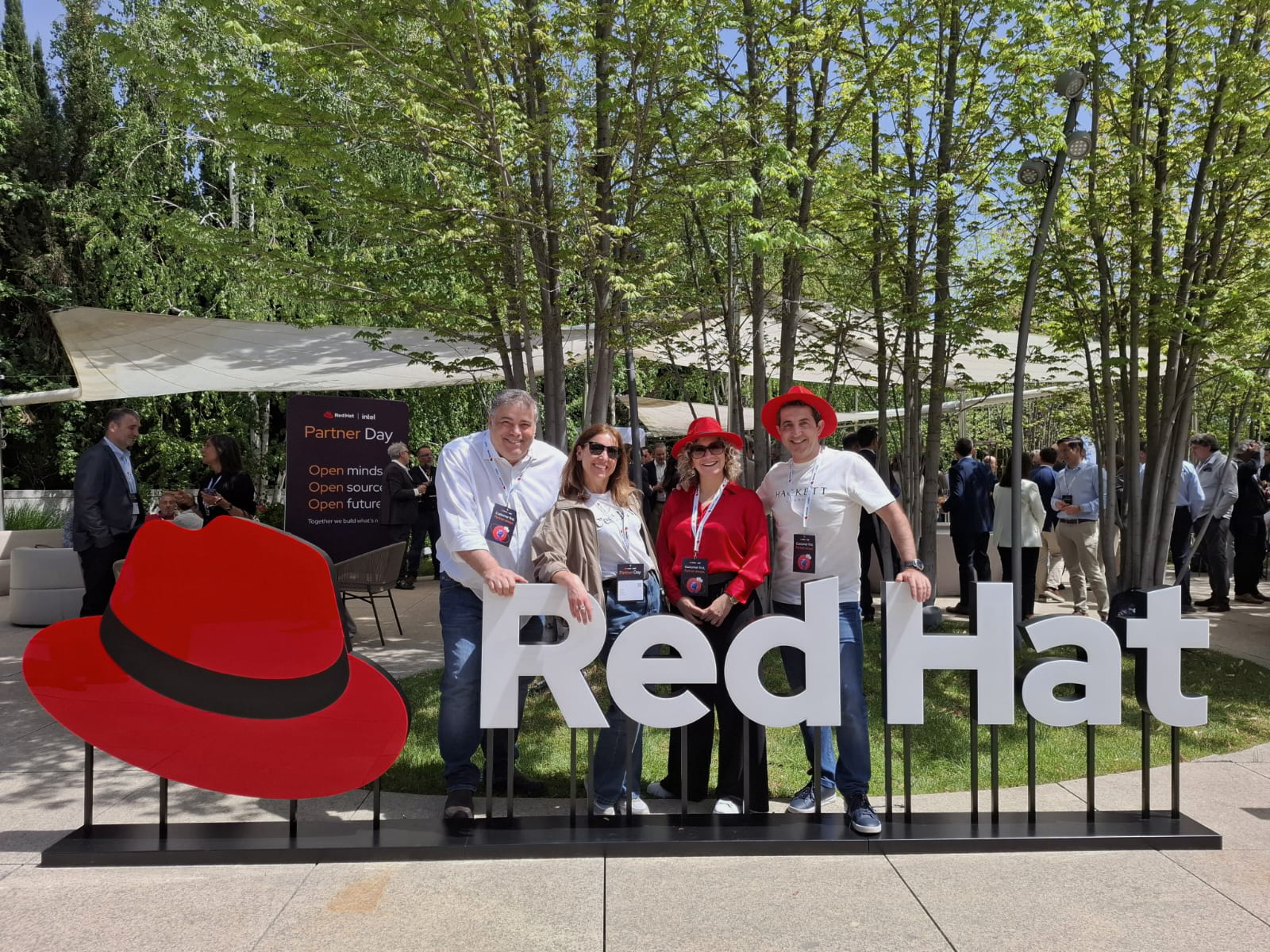 Oramix acompanha tendências tecnológicas no Red Hat Partner Day 2026